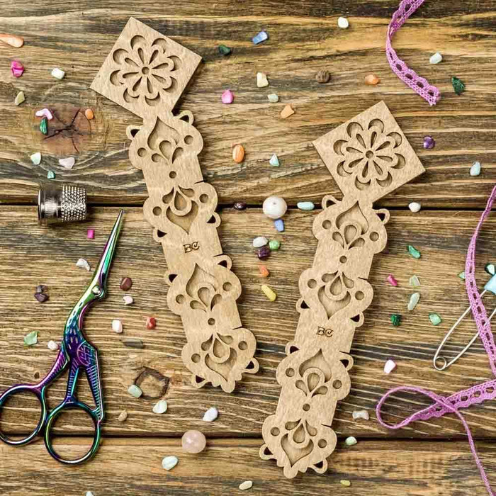 Floss Bobbins, Wooden Thread Bobbins - Thread Organizers Wonderland Crafts Floss Bobbins - HobbyJobby