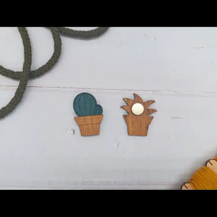 MAGNETIC NEEDLE HOLDER. CACTUS KF059/62