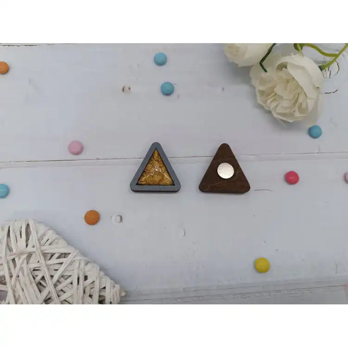 MAGNETIC NEEDLE HOLDER. TRIANGLE KF059/114