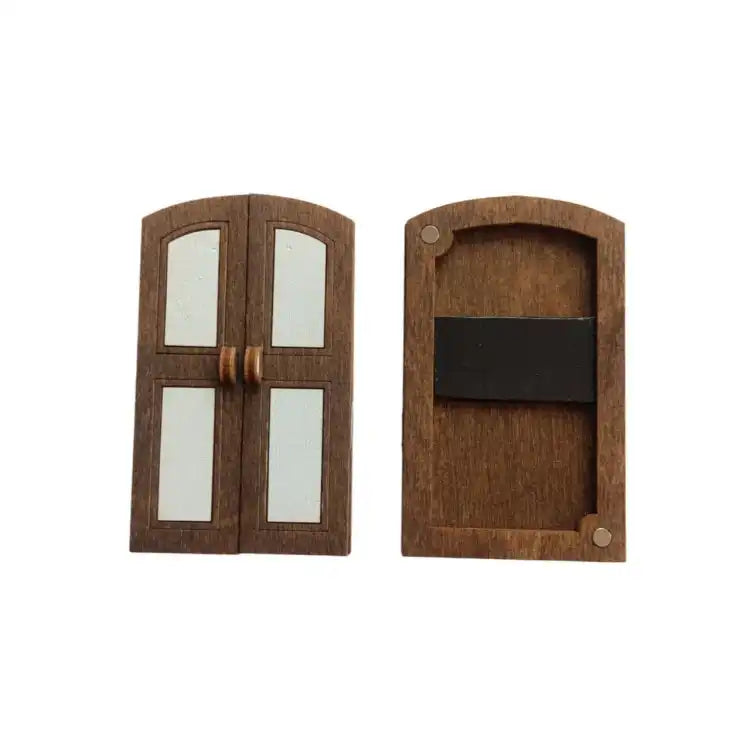 WOODEN NEEDLE CASE "WHITE DOOR" KF056/61