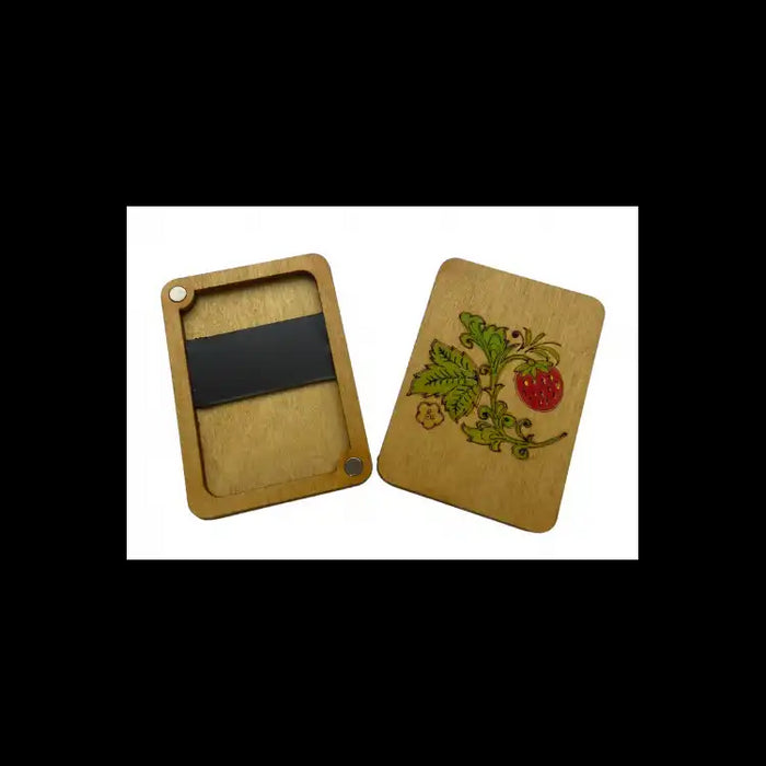 WOODEN NEEDLE CASE "OAK" (HAND-PAINTED) KF056/7