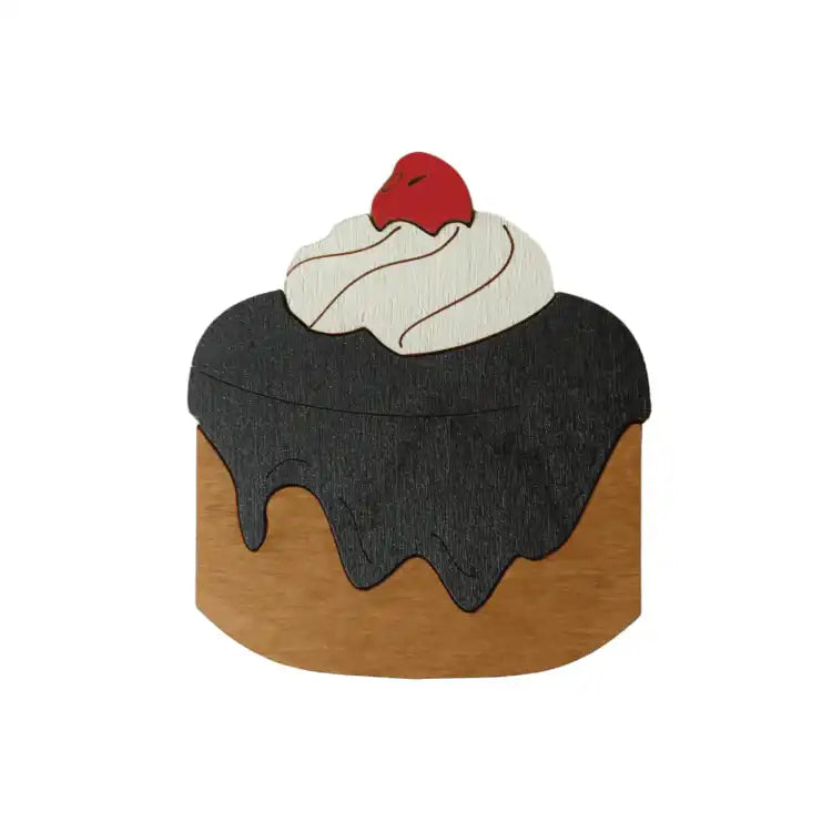 WOODEN NEEDLE CASE "CAKE WITH CHERRY" KF056/91