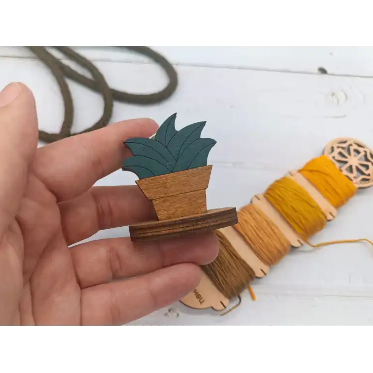THREAD CUTTER. SUCCULENT KF050/2