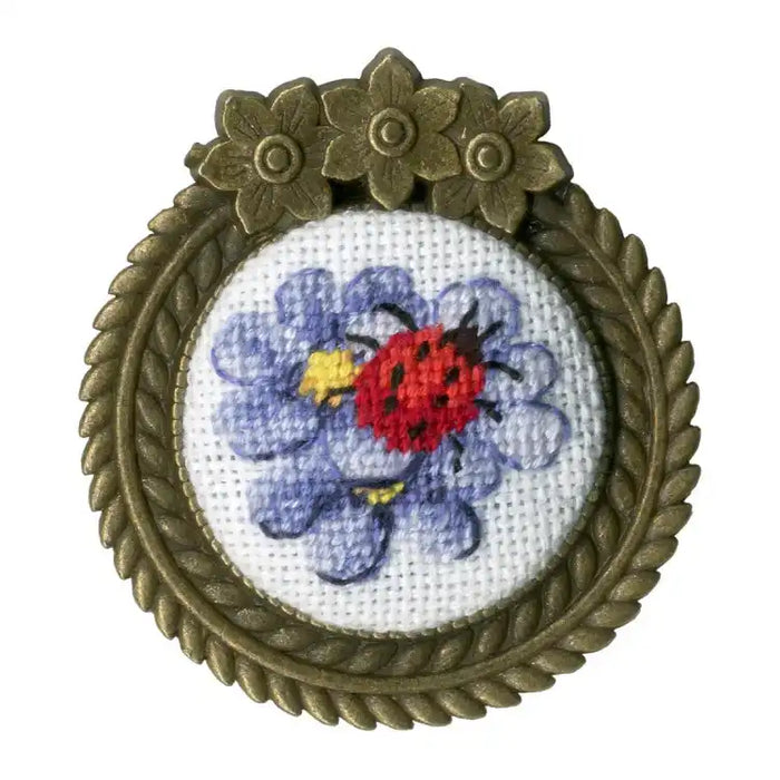 CROSS STITCH KIT - LADYBUG BROOCH S/SSH017