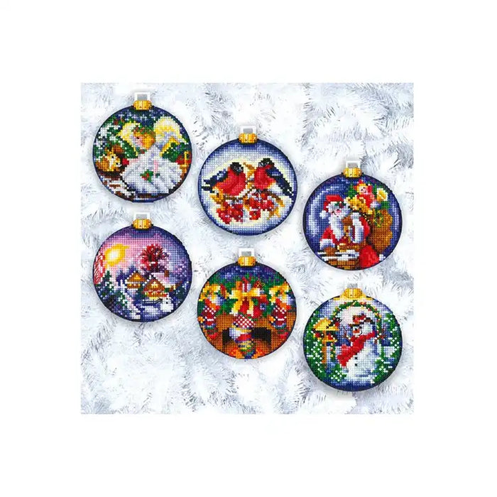 Cross Stitch Kit Andriana - CHRISTMAS BALLS SANN-18