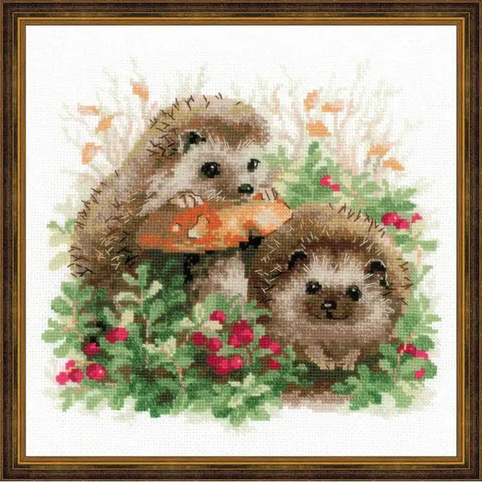 Cross Stitch Kit Riolis - HEDGEHOGS IN LINGONBERRIES 1469