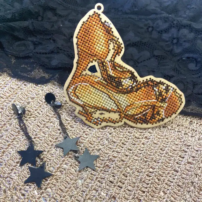 EMBROIDERY KIT LEOPARD SHOES KF022/140