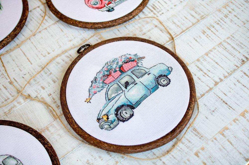 Cross Stitch Kit LetiStitch - Christmas Retro Cars / Kit of 5, Leti965 - HobbyJobby