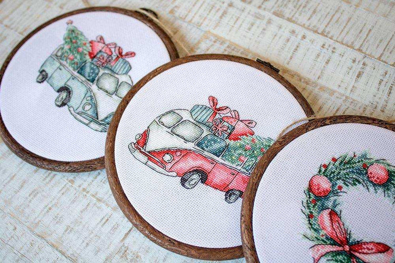 Cross Stitch Kit LetiStitch - Christmas Retro Cars / Kit of 5, Leti965 - HobbyJobby