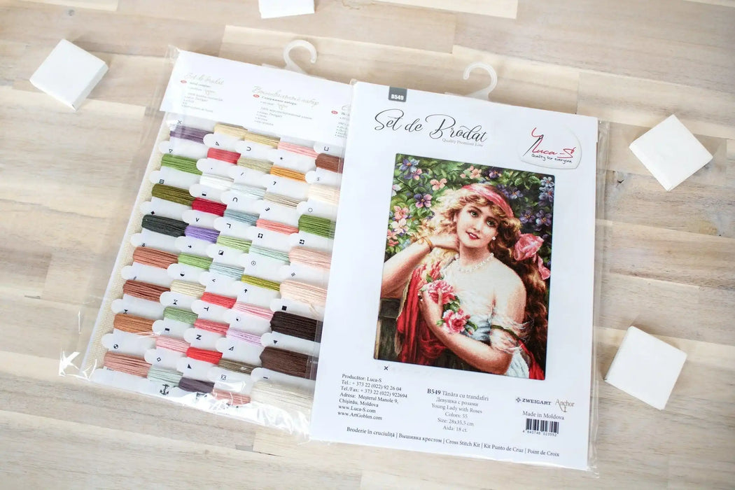 Cross Stitch Kit Luca-S - Beautiful Girl With Roses, B549 - Luca-S