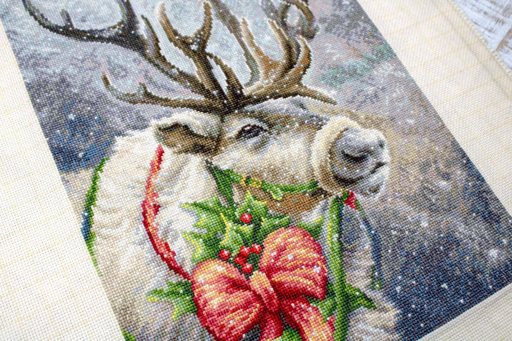 Cross Stitch Kit Luca-S - Christmas Deer, B598 - HobbyJobby