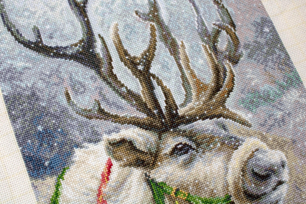 Cross Stitch Kit Luca-S - Christmas Deer, B598 - HobbyJobby