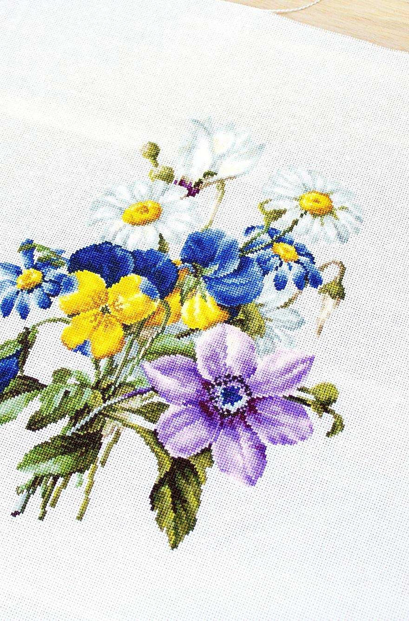 Cross Stitch Kit Luca-S - Flower Bouquet, B2348 - Luca-S