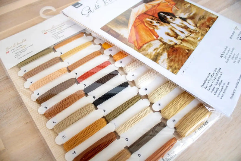 Cross Stitch Kit Luca-S - Two dogs under an umbrella, B550 - Luca-S