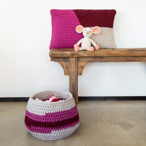 DIY Free Crochet Pattern Cushion Astoria Hoooked Pattern - HobbyJobby
