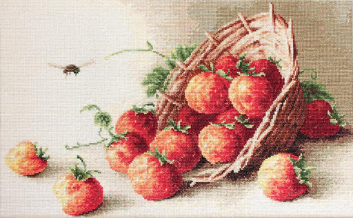 Petit Point Kit Luca-S - Basket of strawberries G497 Petit Point Kits - HobbyJobby